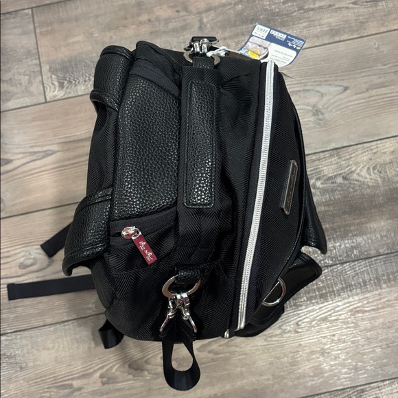 Itzy Ritzy Boss Diaper Bag Backpack - Picture 5 of 9